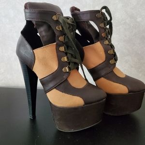 Paper Foc booties